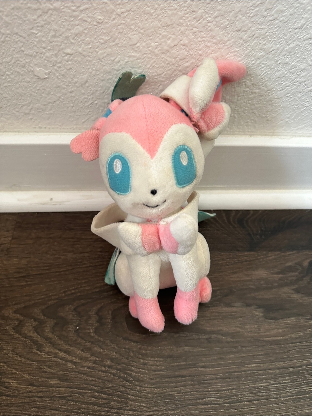 2017 Tomy Pokemon Sylveon 8" Plush Toys R Us Eevee Evolution Eeveelution Series